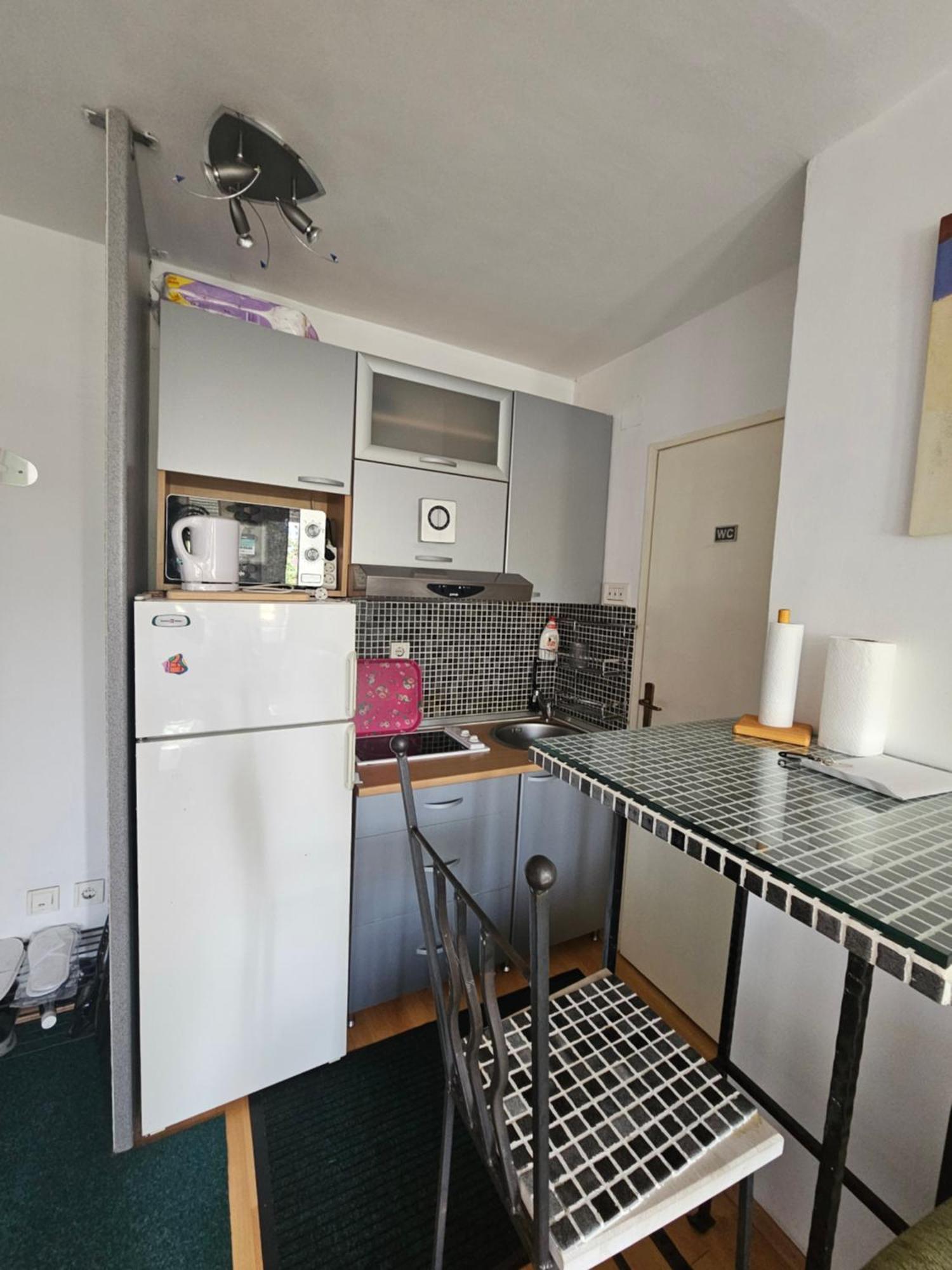Old Town Retreat Apartment ซาราเยโว ภายนอก รูปภาพ