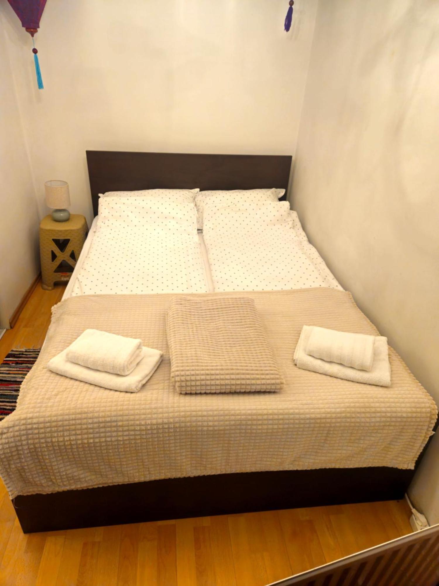 Old Town Retreat Apartment ซาราเยโว ภายนอก รูปภาพ