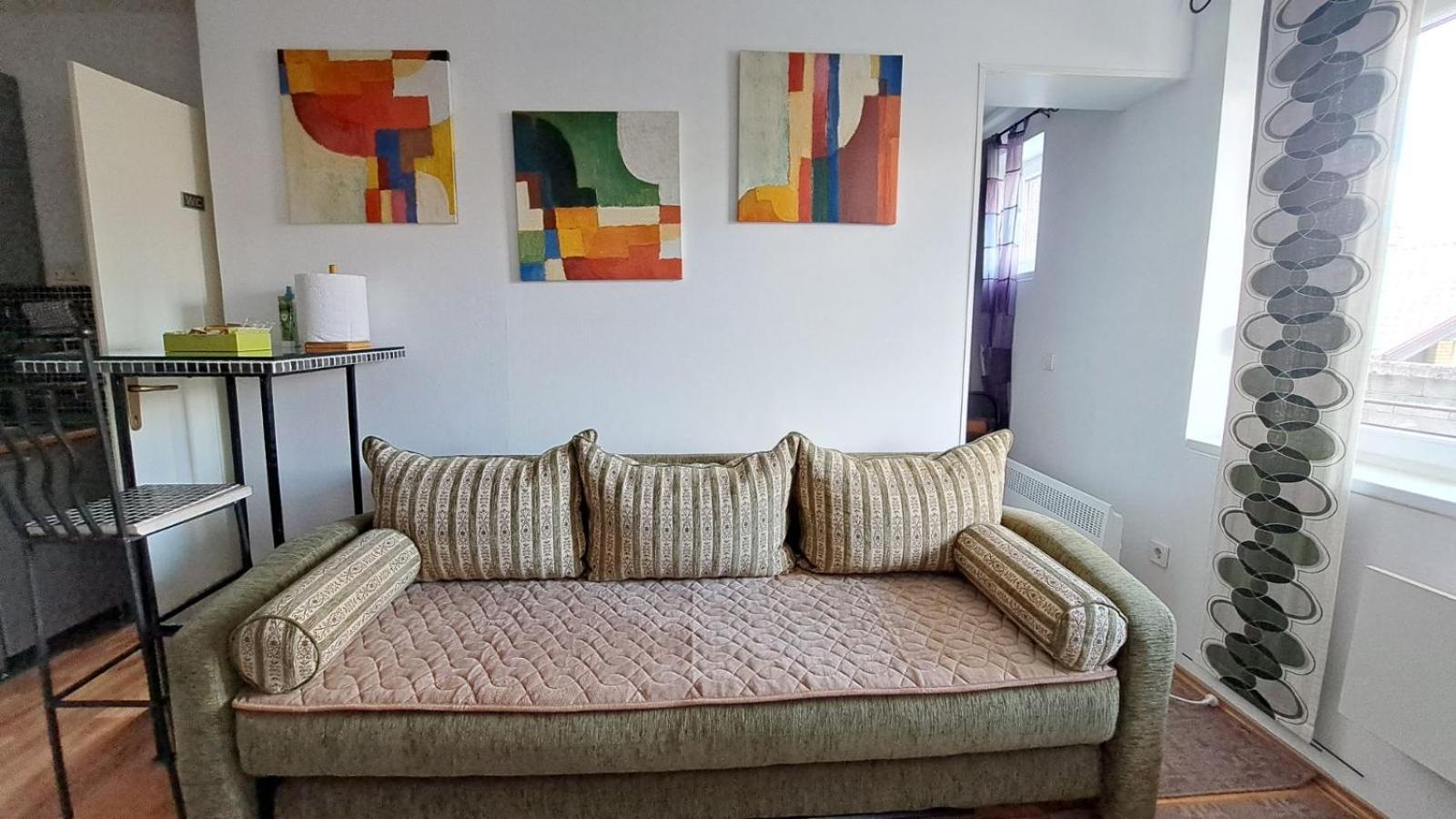 Old Town Retreat Apartment ซาราเยโว ภายนอก รูปภาพ