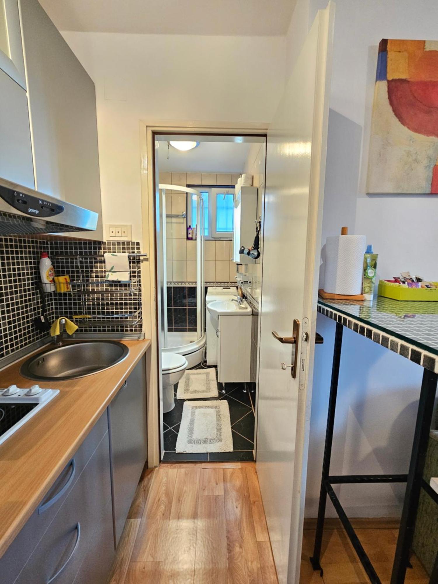Old Town Retreat Apartment ซาราเยโว ภายนอก รูปภาพ