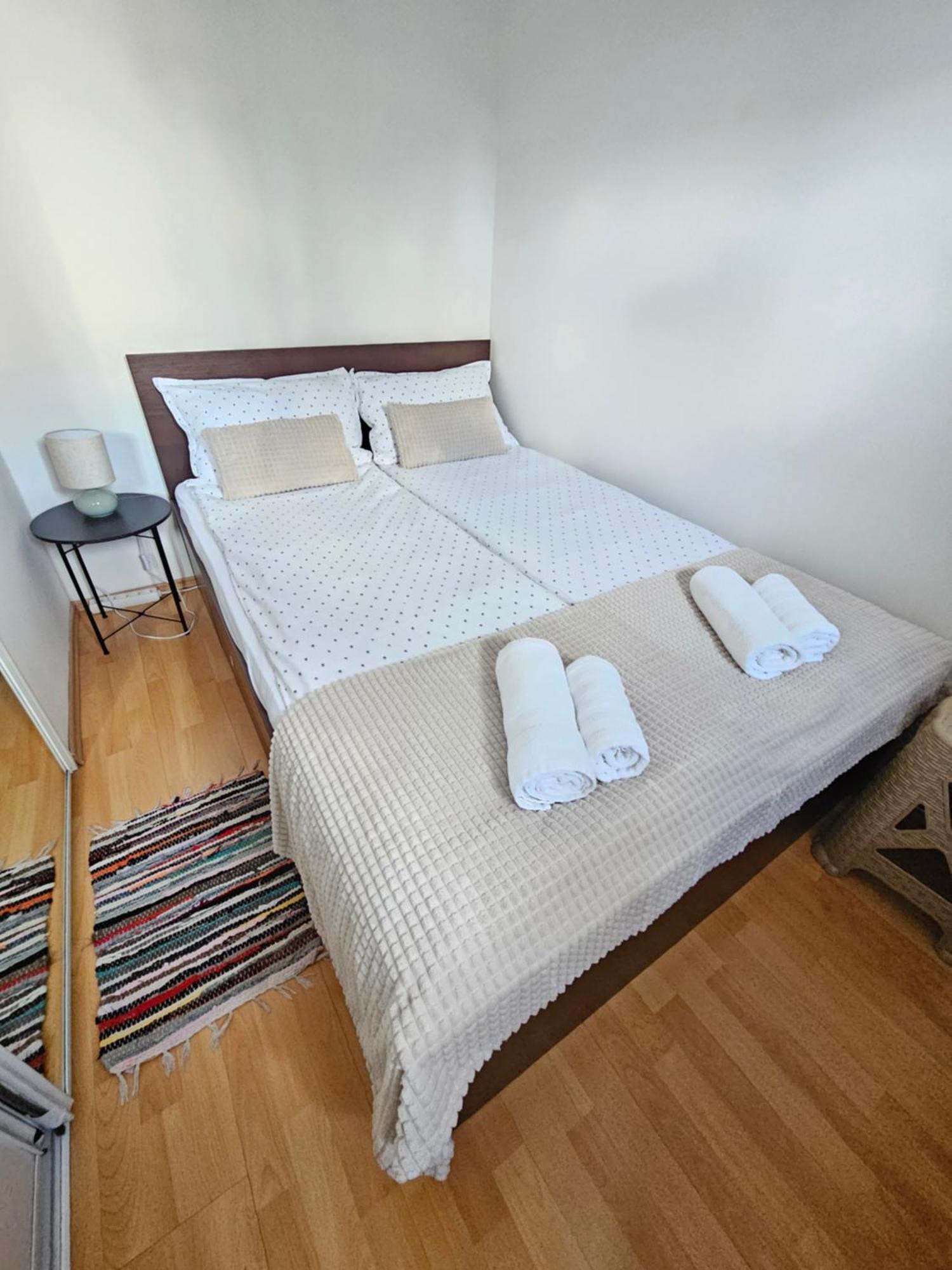 Old Town Retreat Apartment ซาราเยโว ภายนอก รูปภาพ