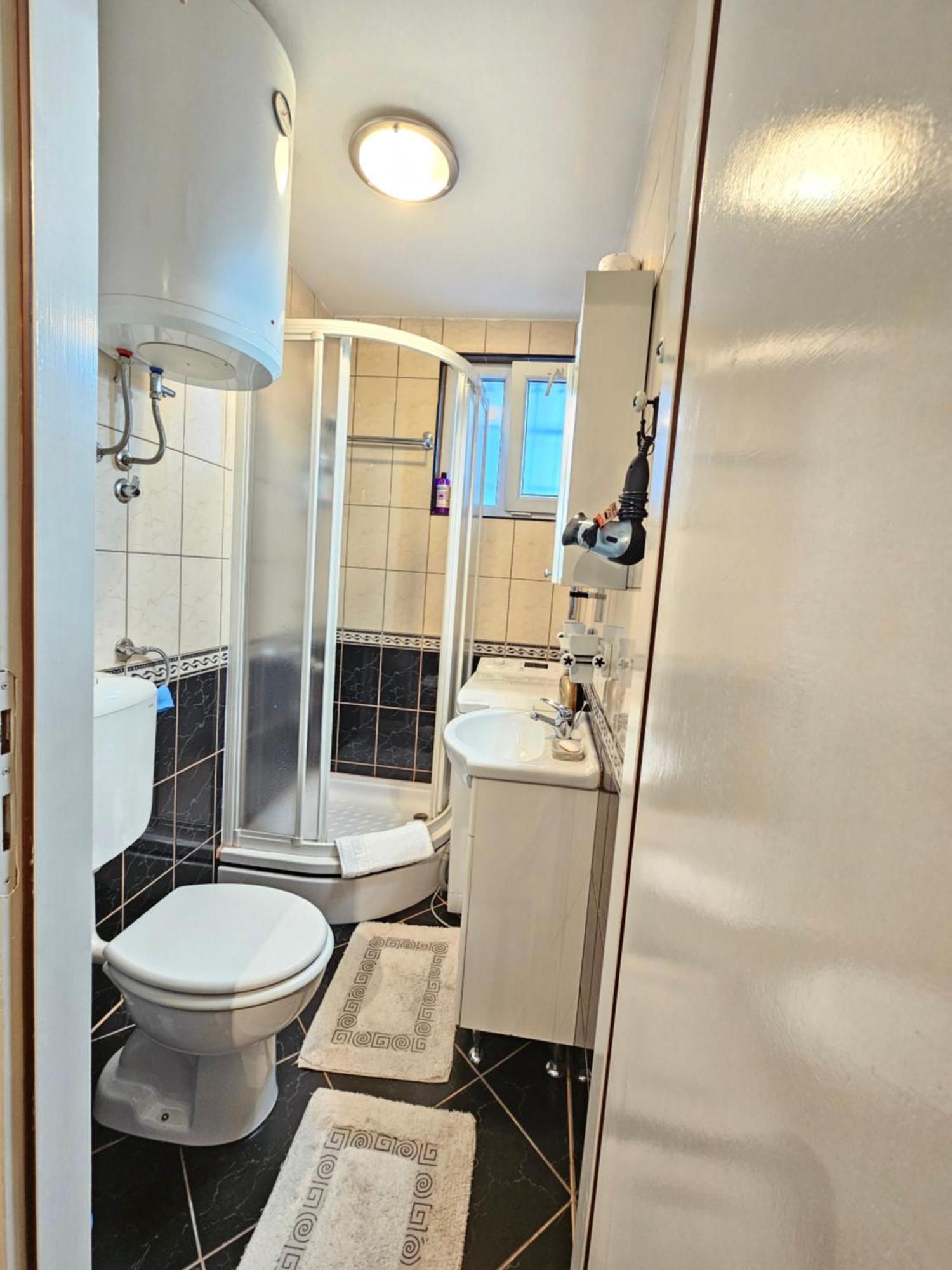 Old Town Retreat Apartment ซาราเยโว ภายนอก รูปภาพ